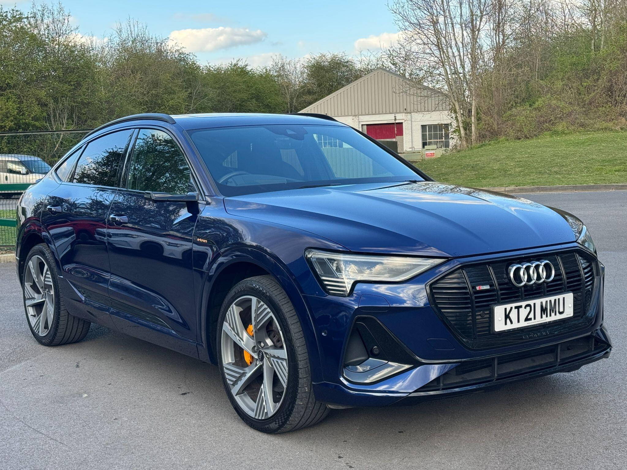 Audi E-Tron - Image 6