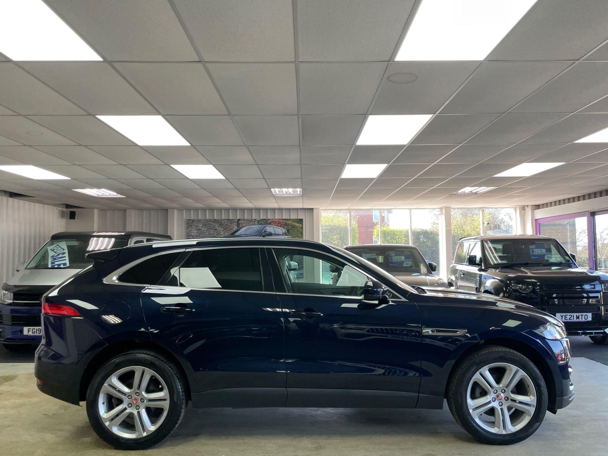 Jaguar F-Pace - Image 12