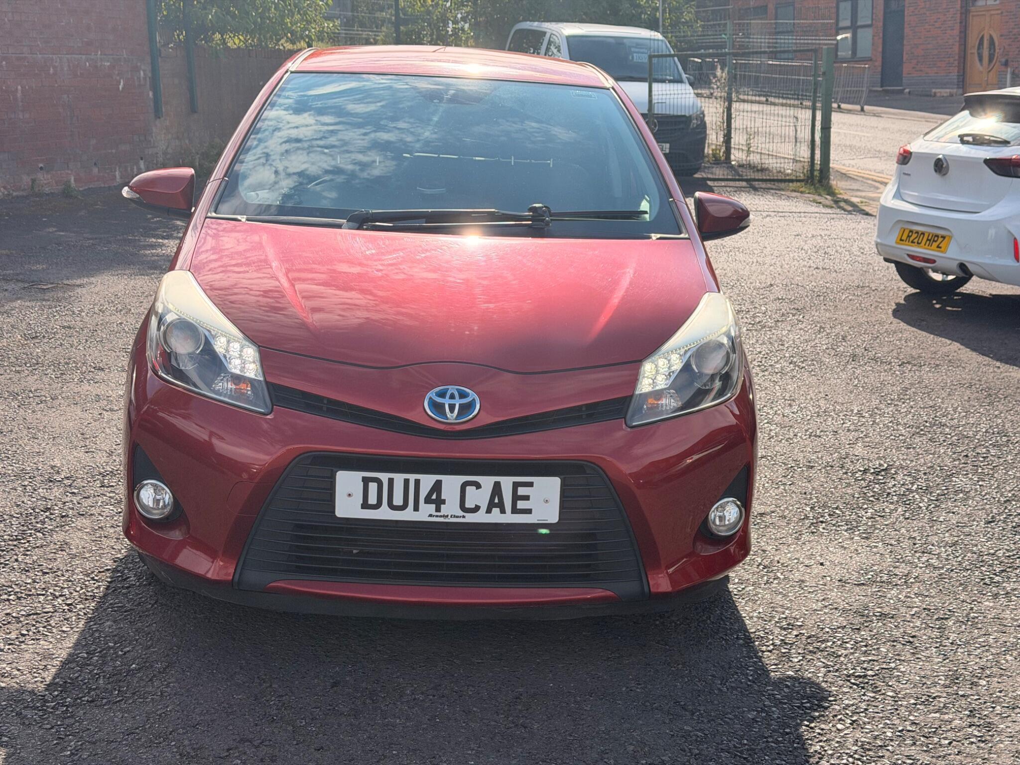 Toyota Yaris - Image 2