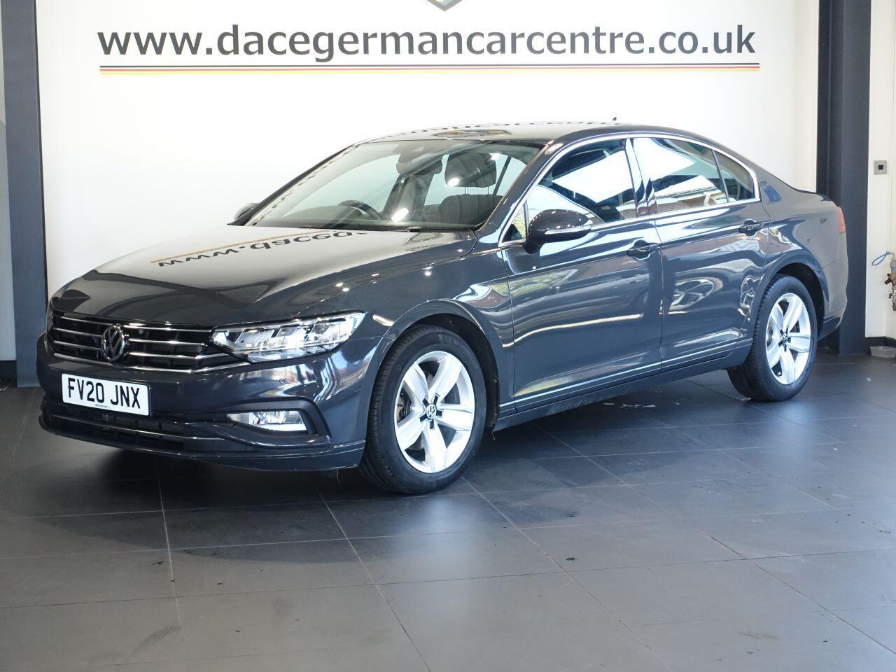 Volkswagen Passat - Image 7