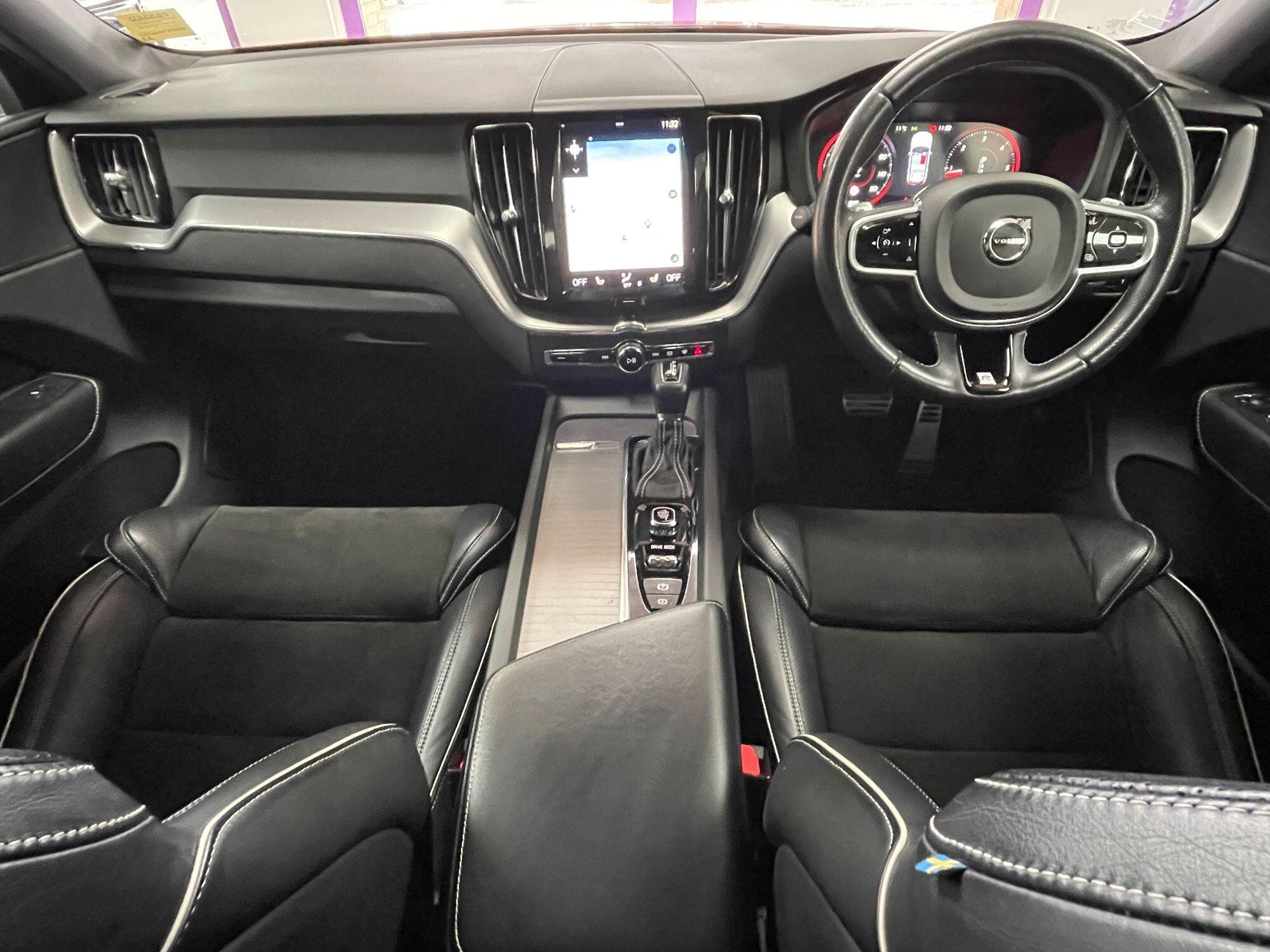 Volvo XC60 - Image 2