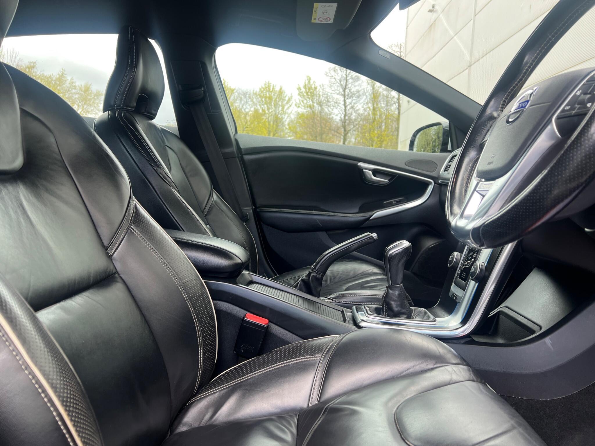 Volvo V40 - Image 19