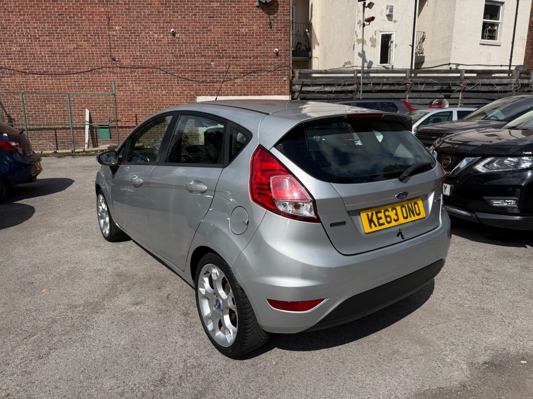 Ford Fiesta - Image 5