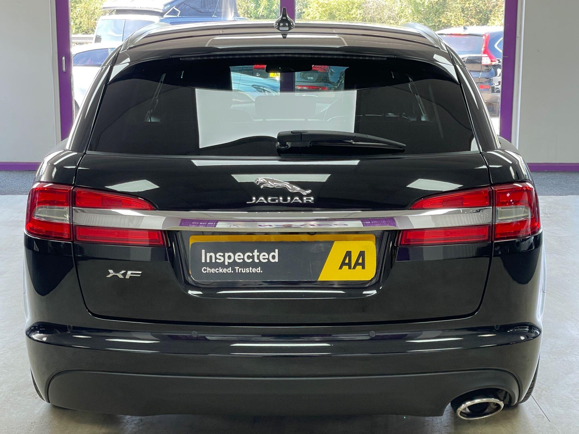 Jaguar XF - Image 10