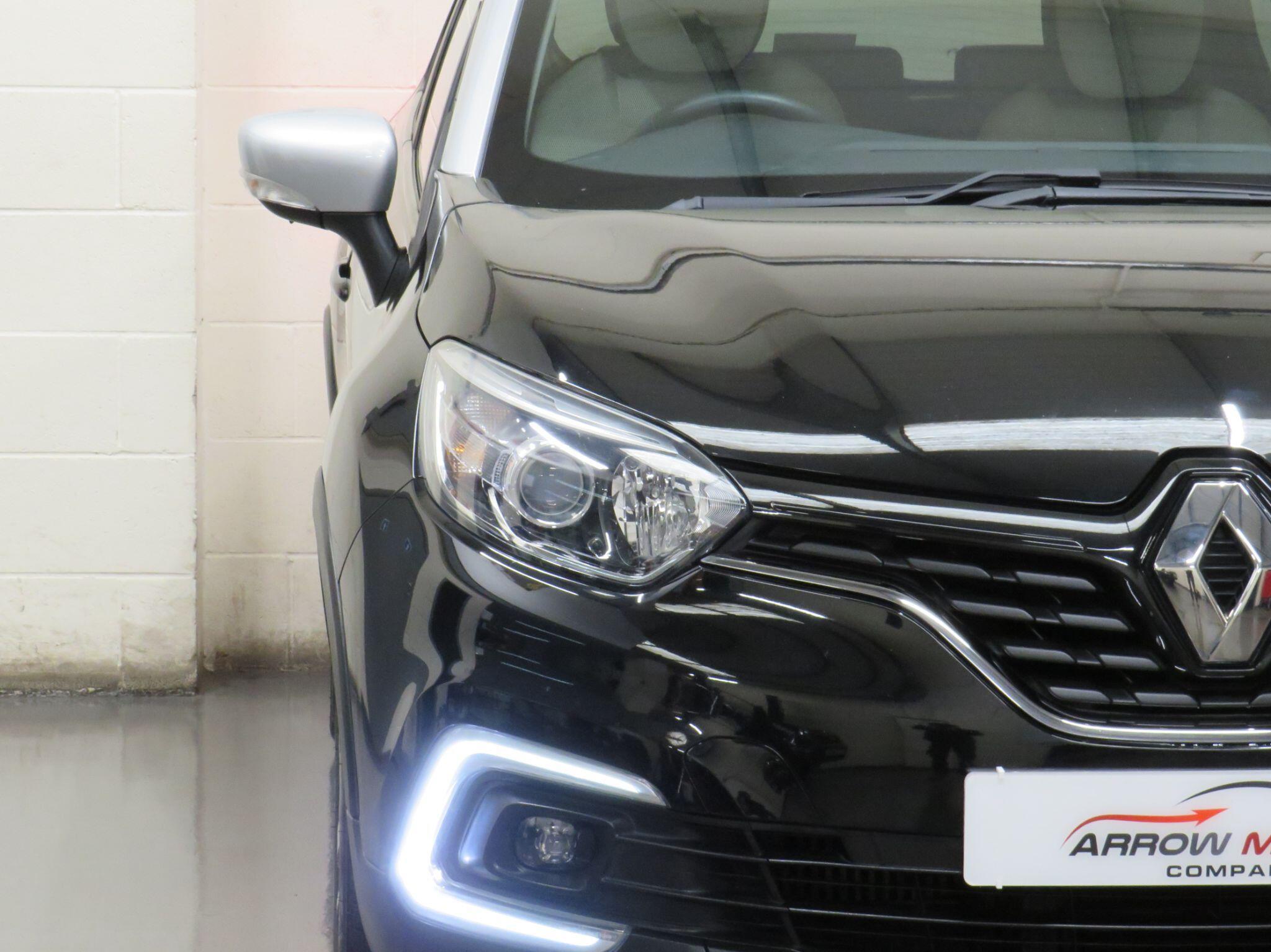 Renault Captur - Image 11