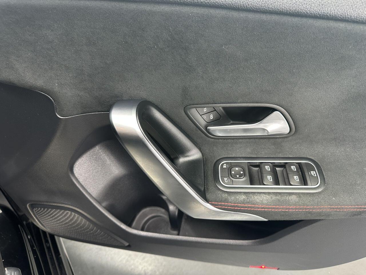 Mercedes-benz A-CLASS - Image 18