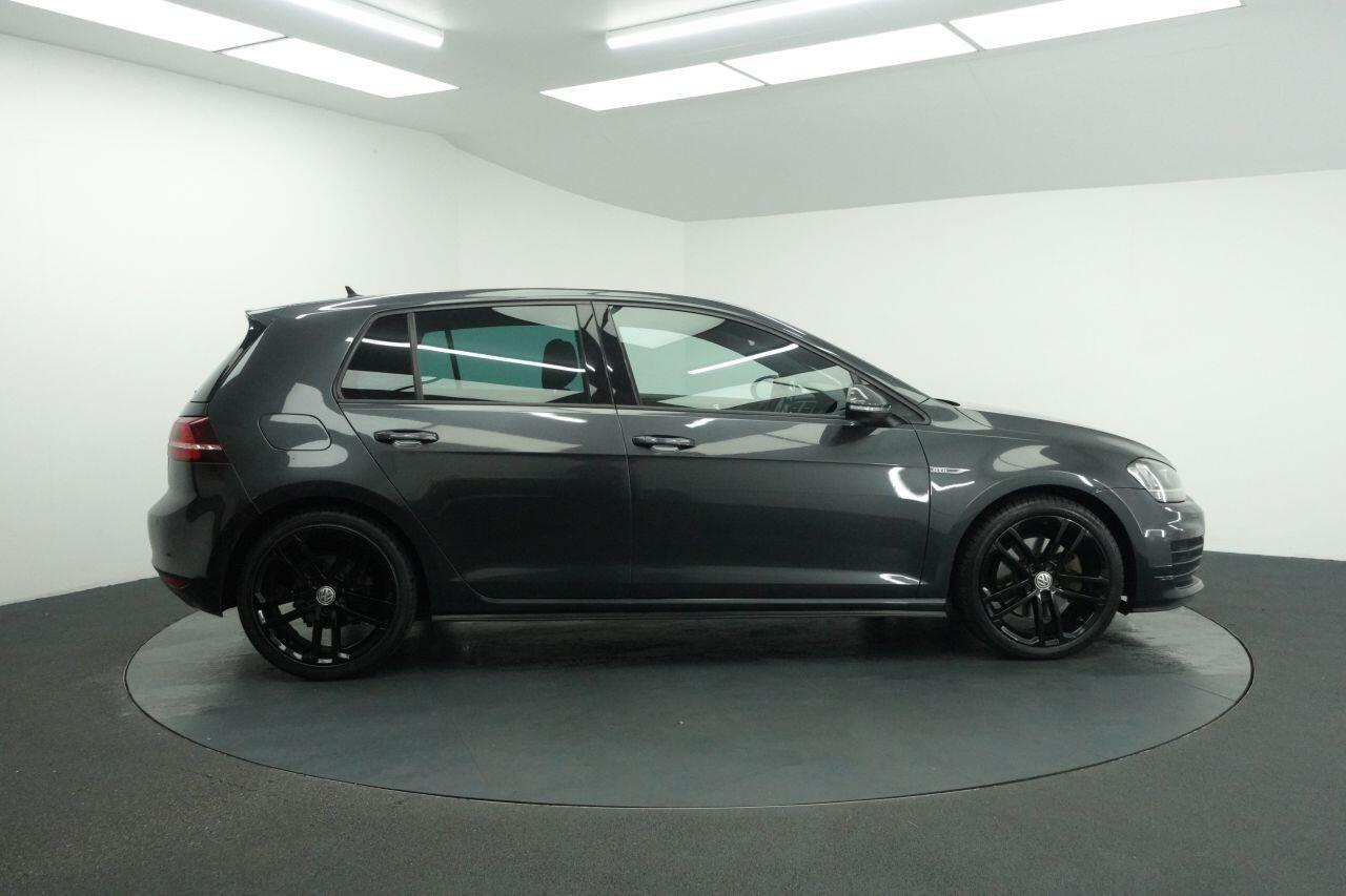 Volkswagen Golf - Image 5