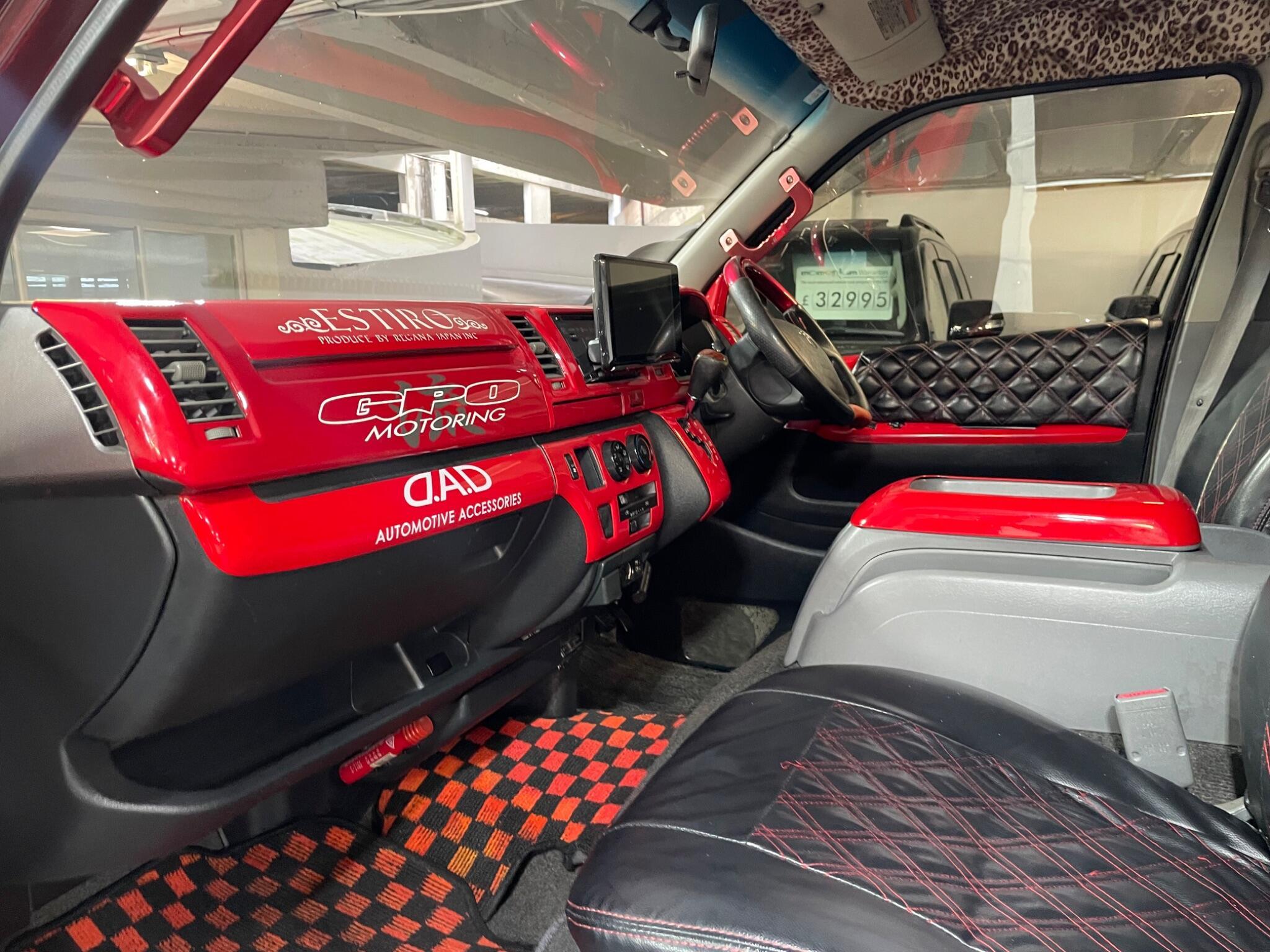 Toyota Hiace - Image 10