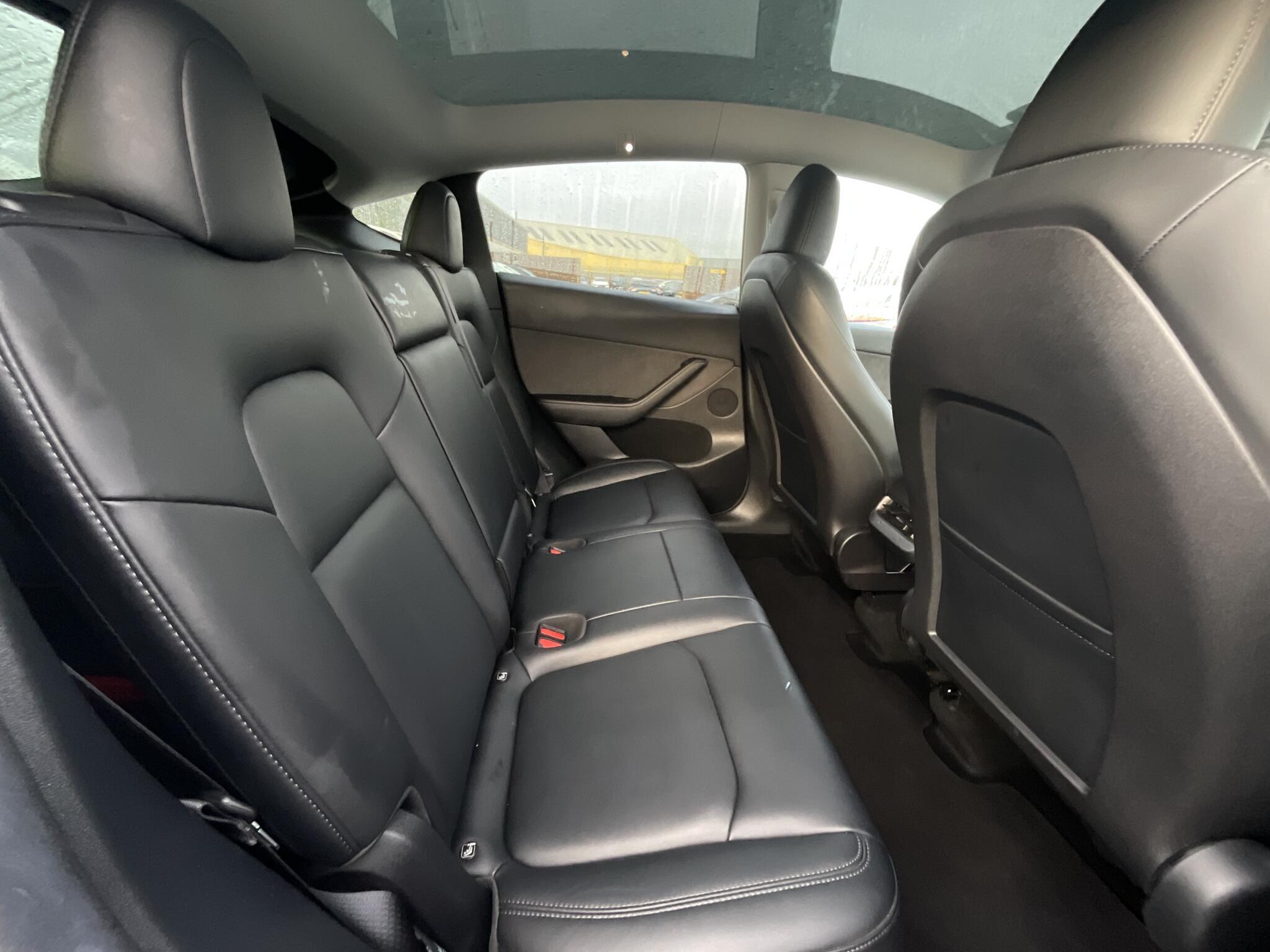 Tesla Model Y - Image 11