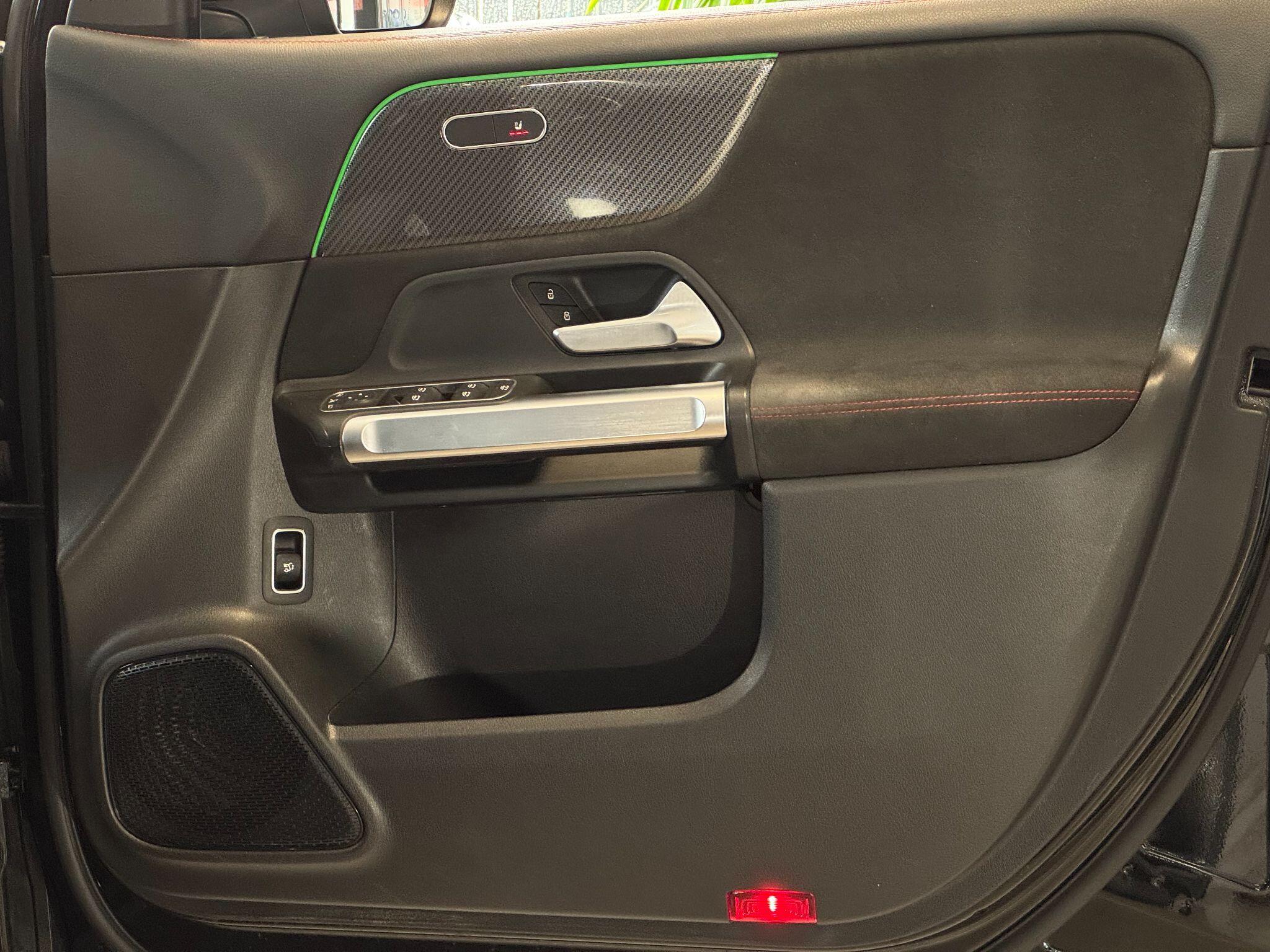 Mercedes Glb - Image 21