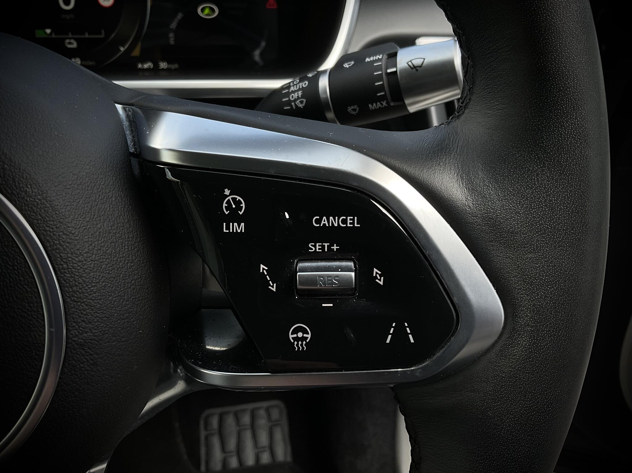 Jaguar I-Pace - Image 9