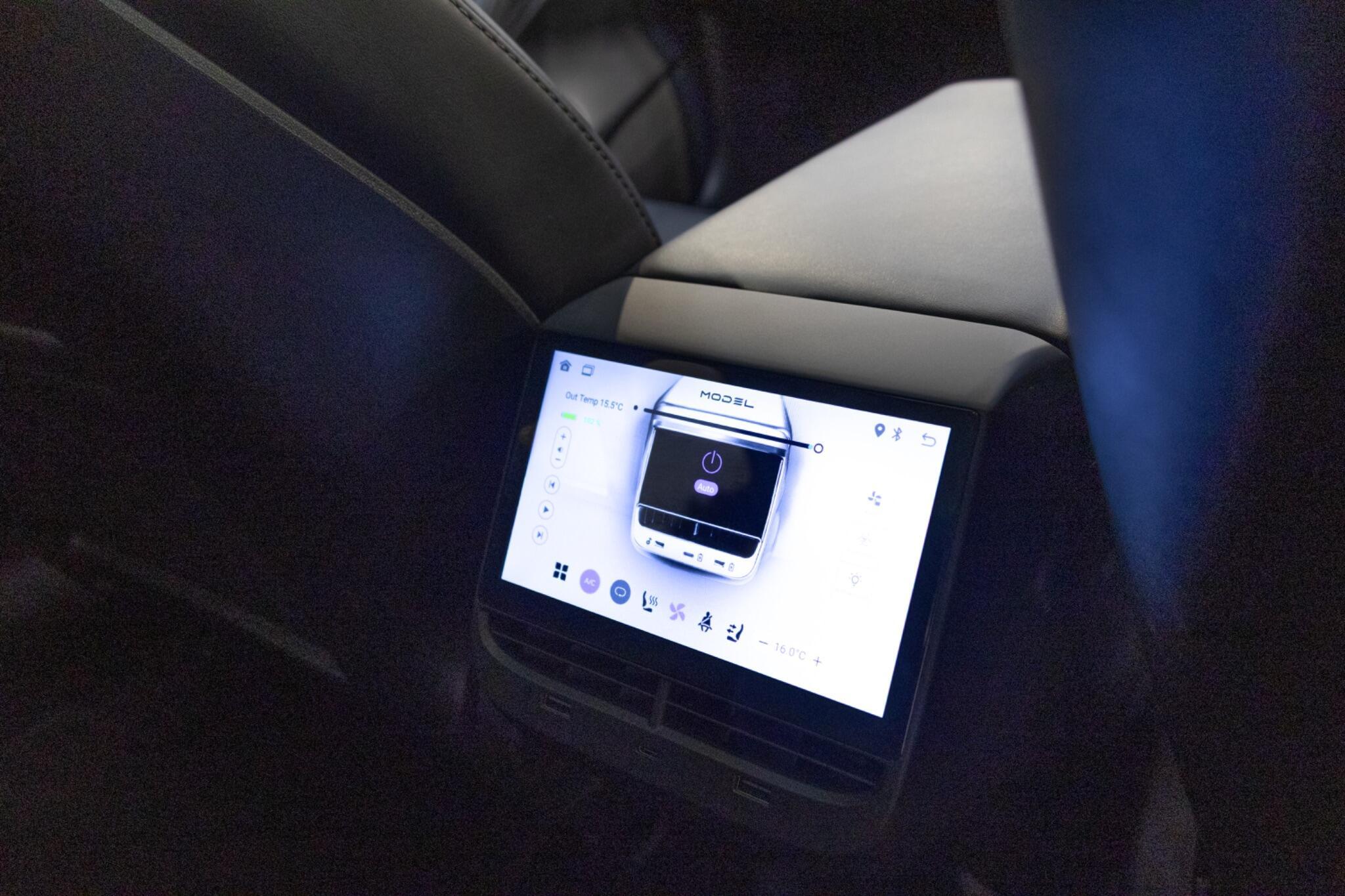 Tesla Model 3 - Image 26