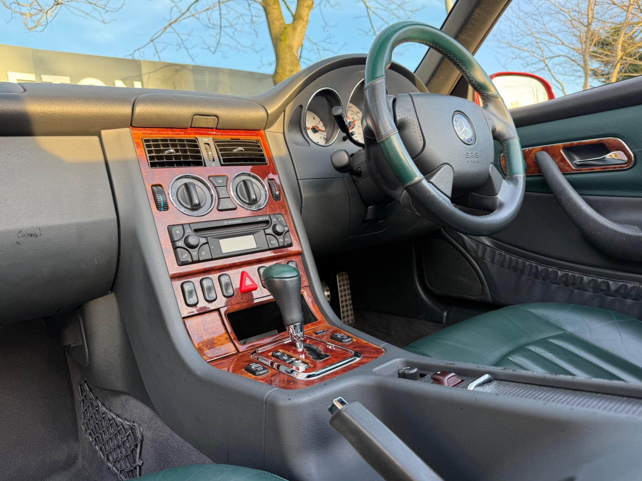 Mercedes SLK - Image 34