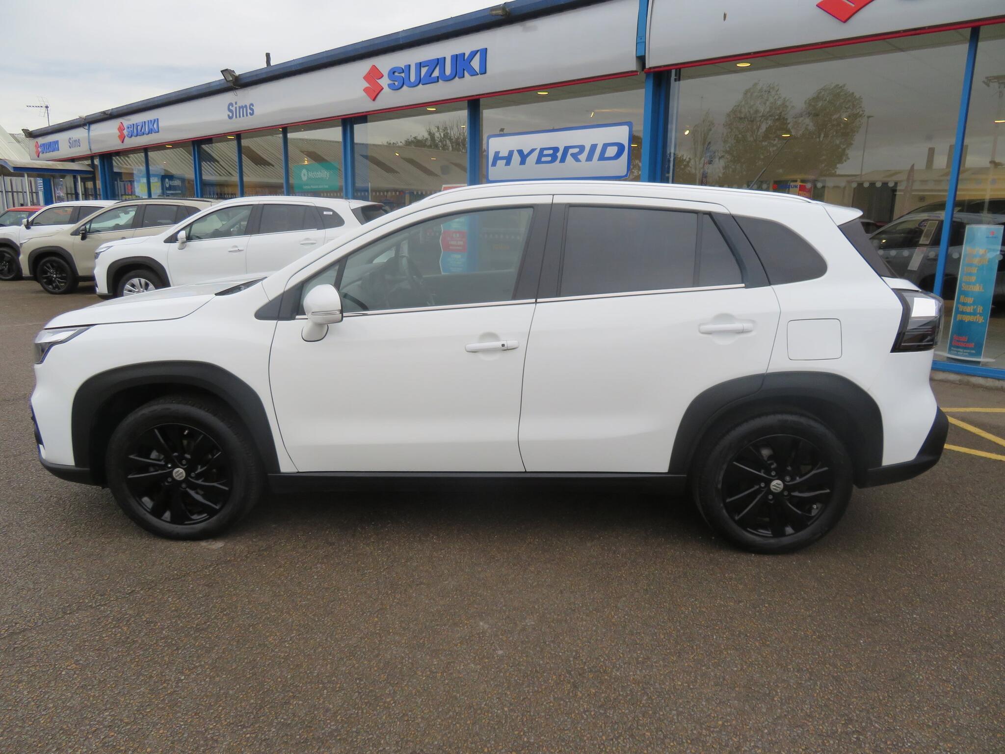 Suzuki S-Cross - Image 10