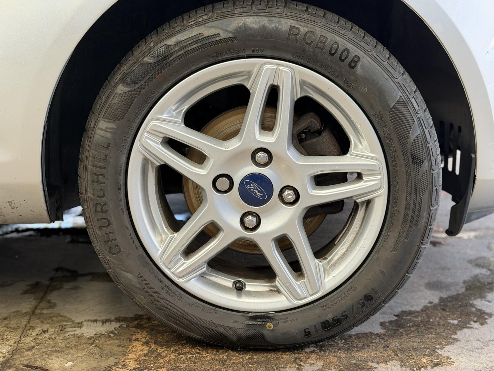 Ford Fiesta - Image 18