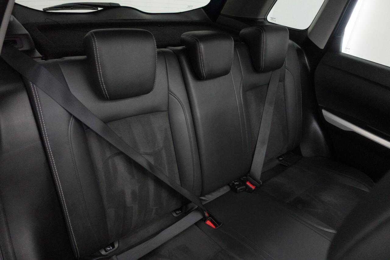 Suzuki Vitara - Image 18