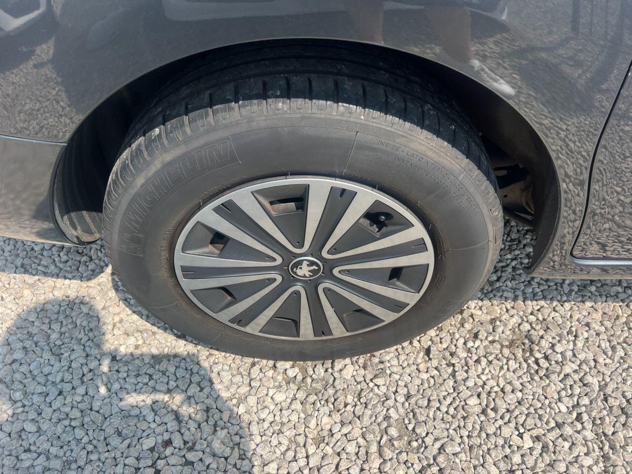 Peugeot Partner - Image 19