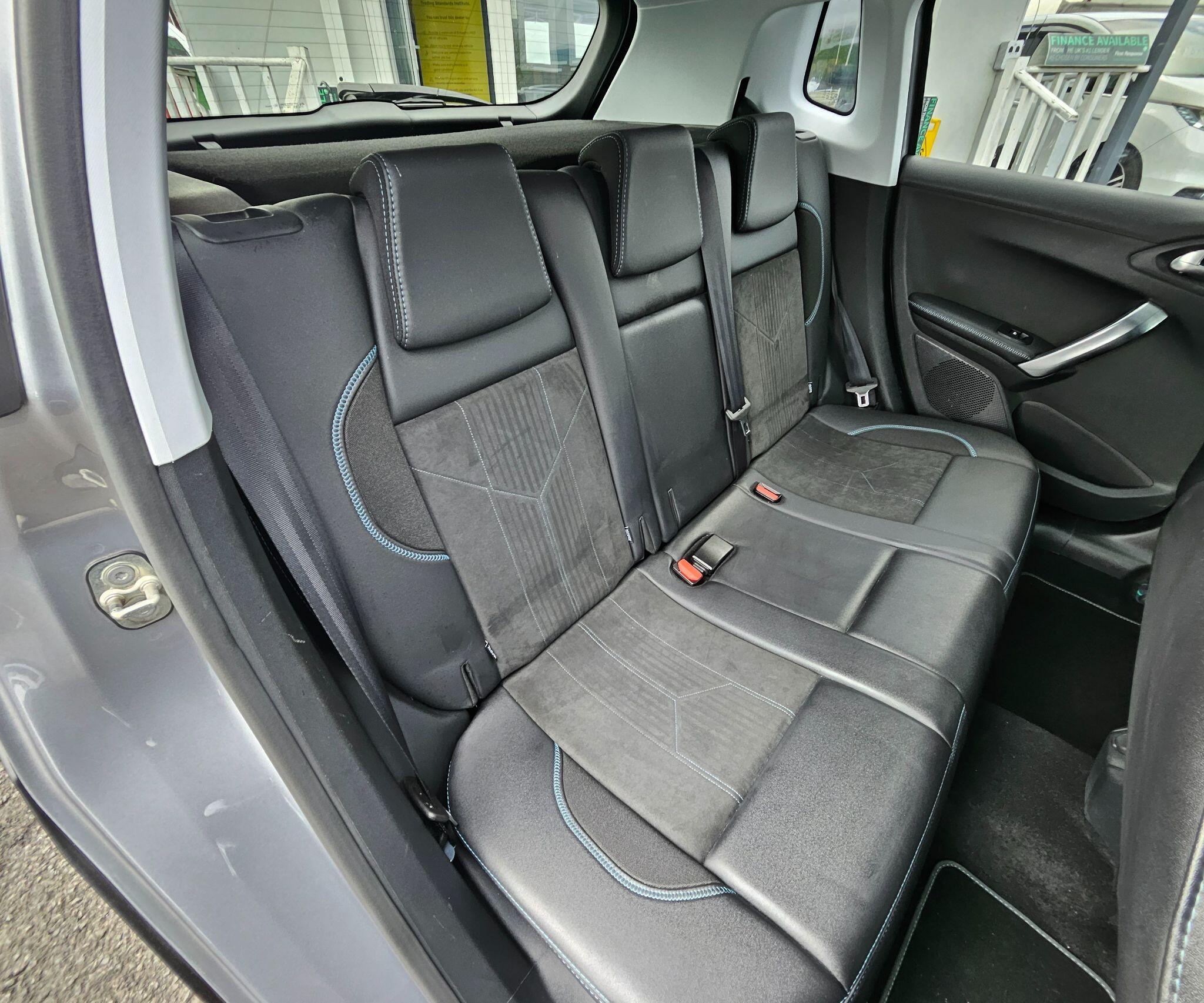 Peugeot 2008 - Image 73