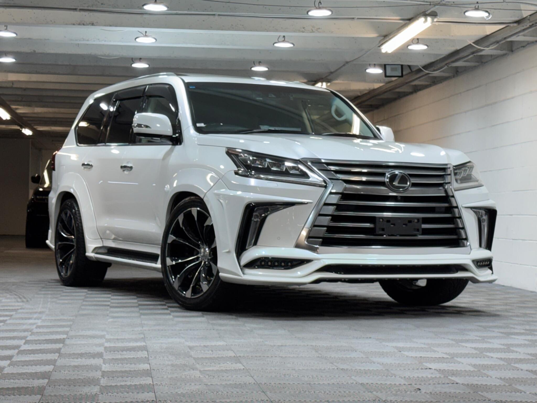 Lexus LX - Image 18