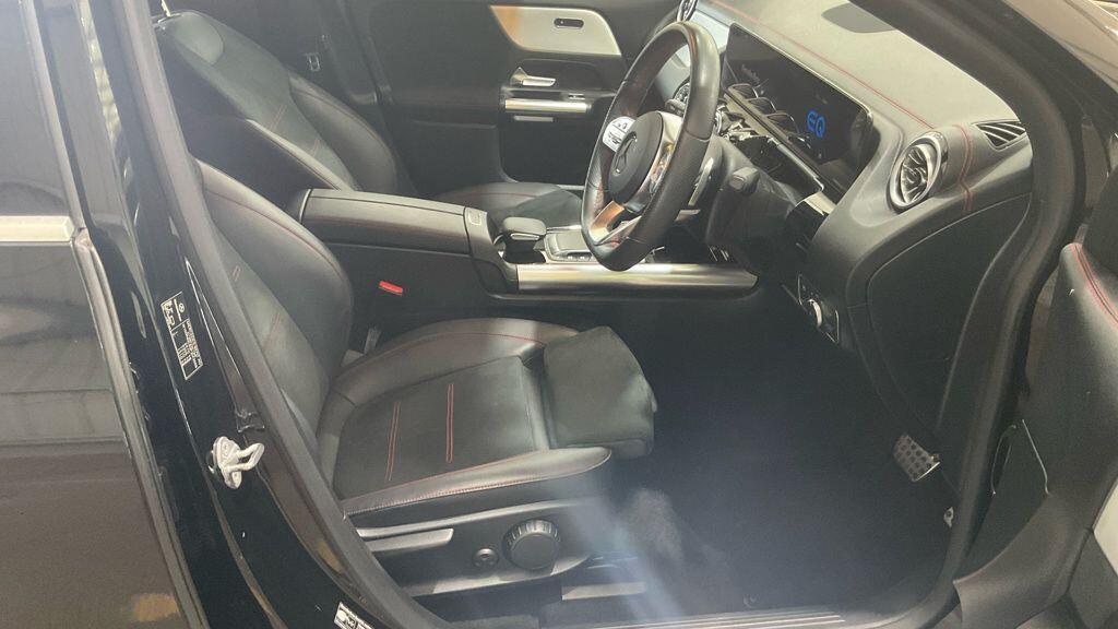 Mercedes-benz EQA - Image 3