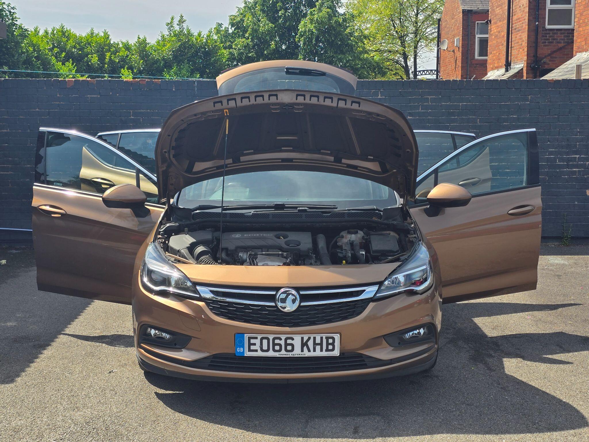 Vauxhall Astra - Image 13