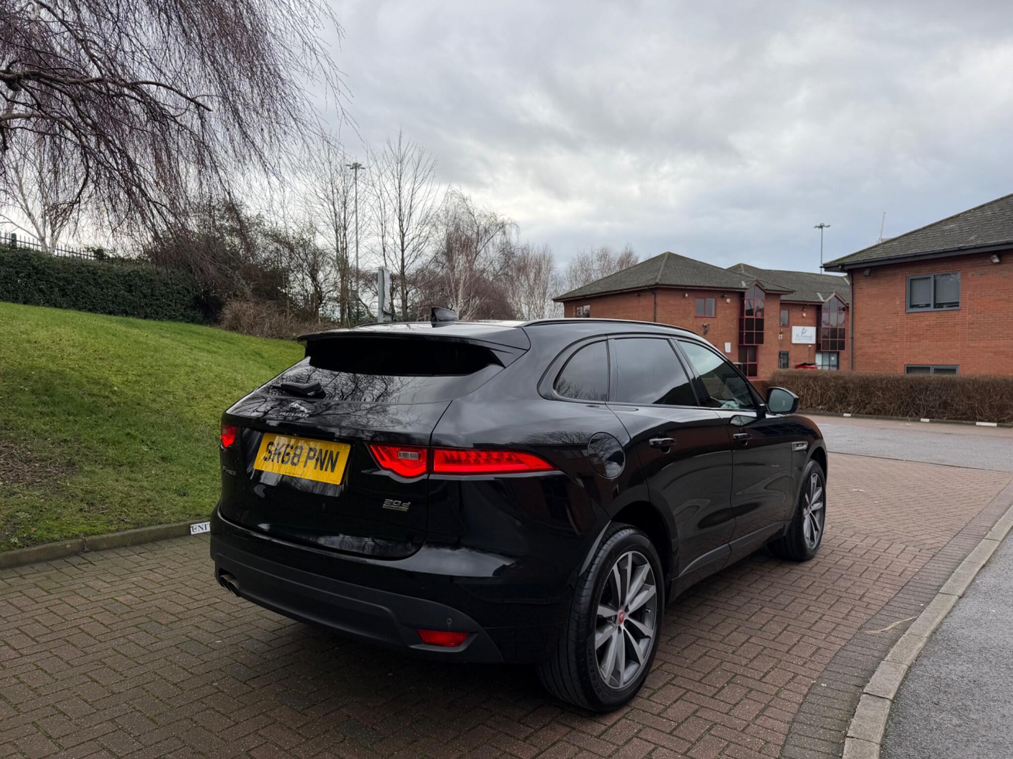 Jaguar F-Pace - Image 20