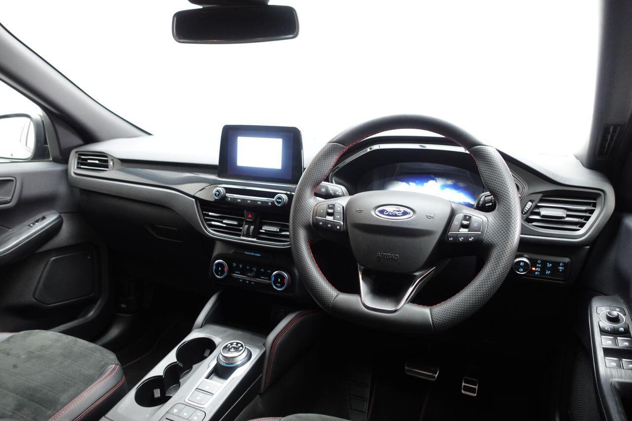 Ford Kuga - Image 15