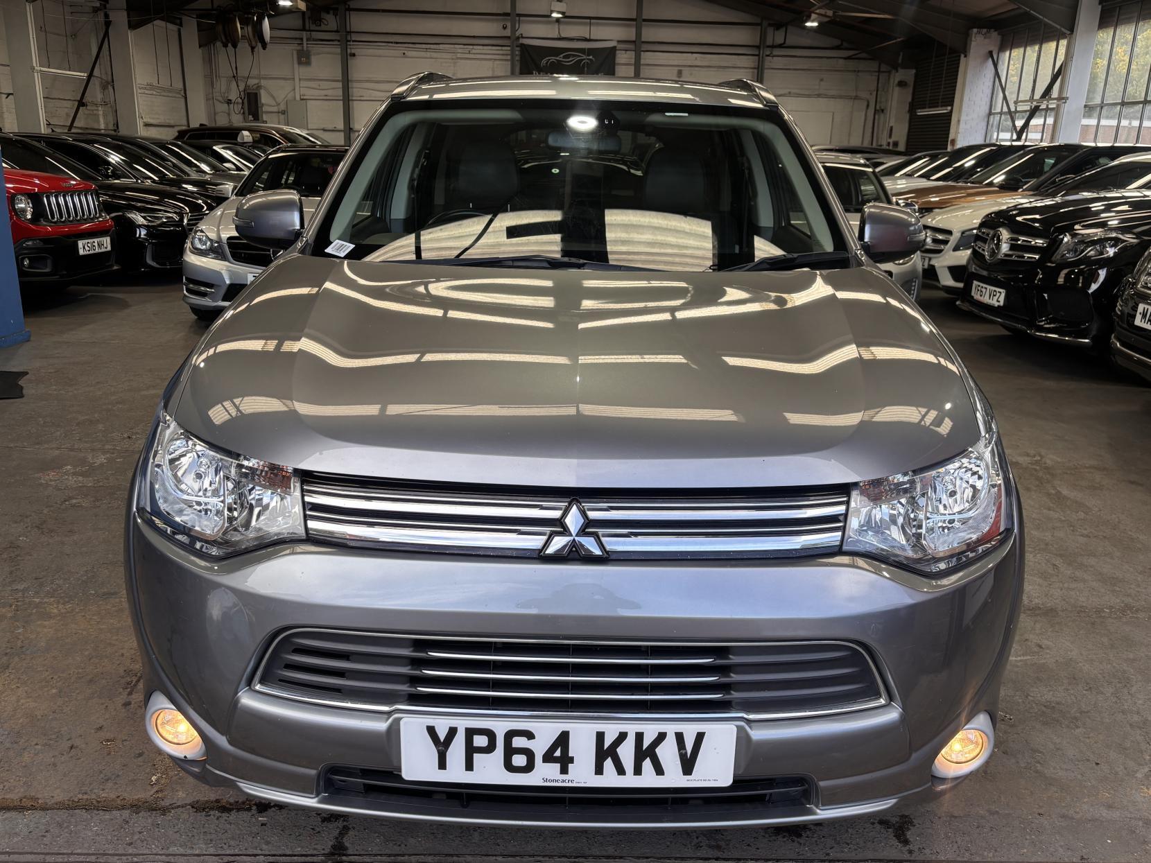 Mitsubishi Outlander - Image 2
