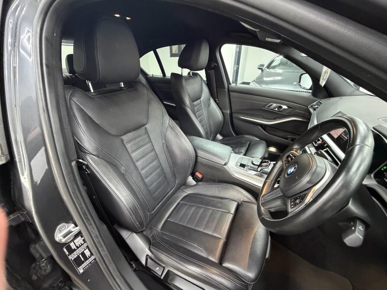 BMW 3 Series - Image 17