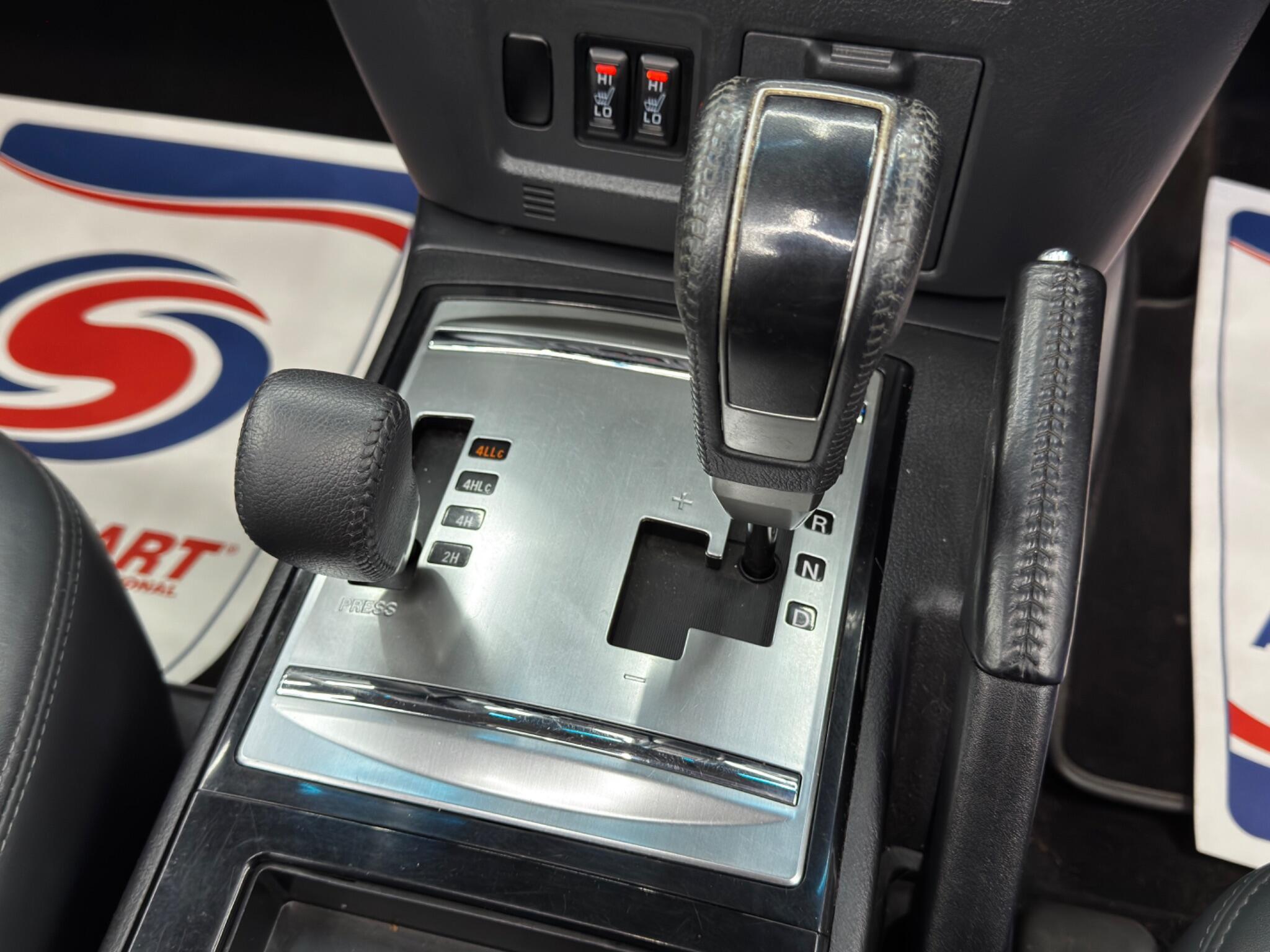 Mitsubishi Shogun - Image 27