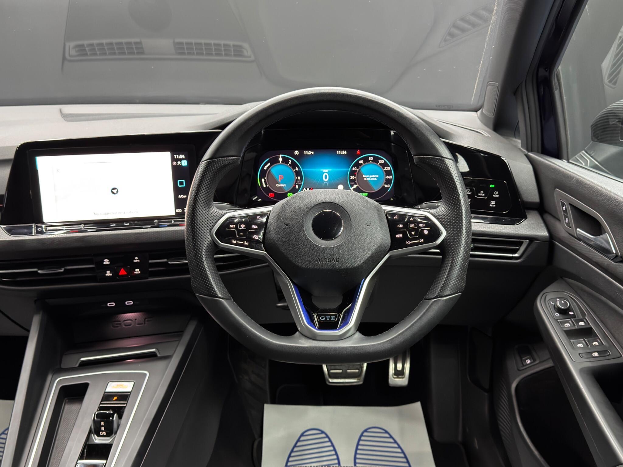 Volkswagen Golf - Image 18