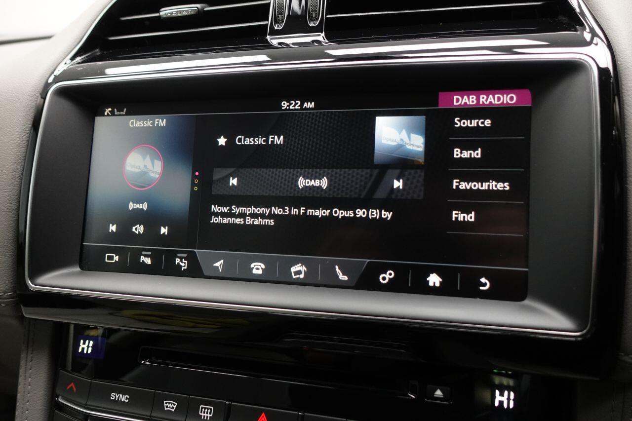 Jaguar F-Pace - Image 46