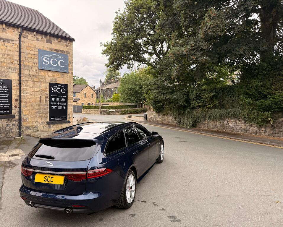 Jaguar XF - Image 11