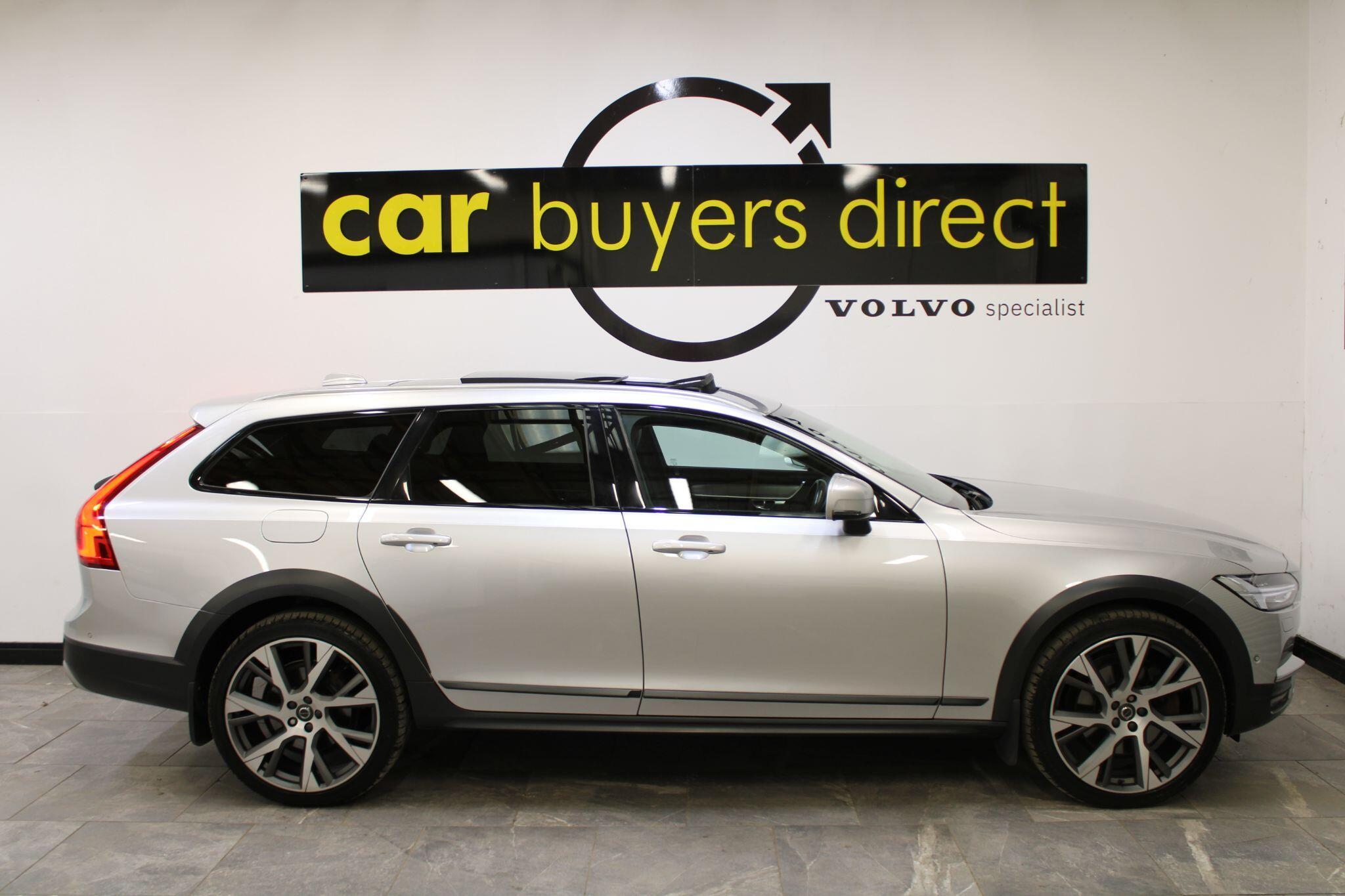 Volvo V90 CROSS COUNTRY - Image 7