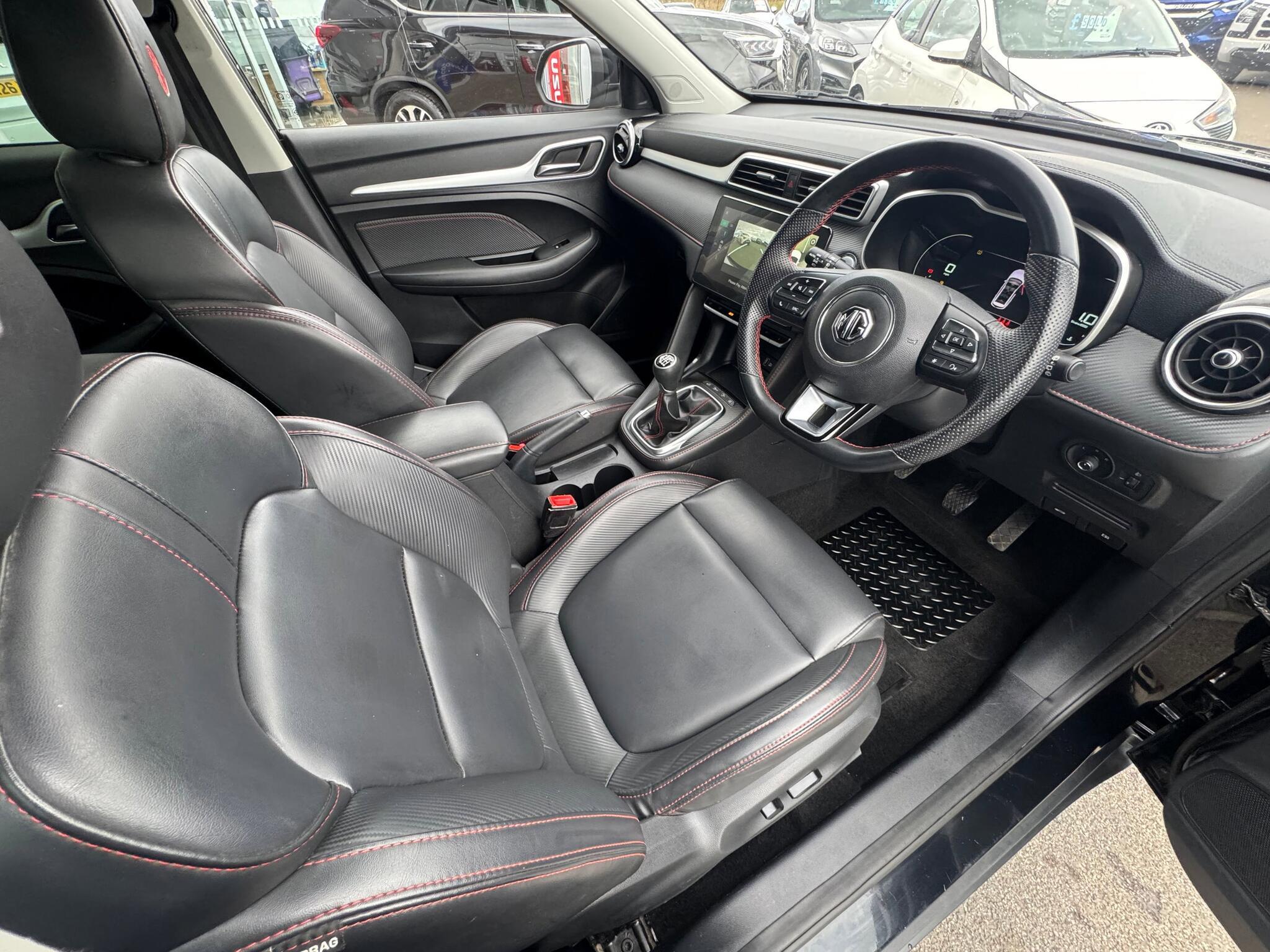 MG MG ZS - Image 4