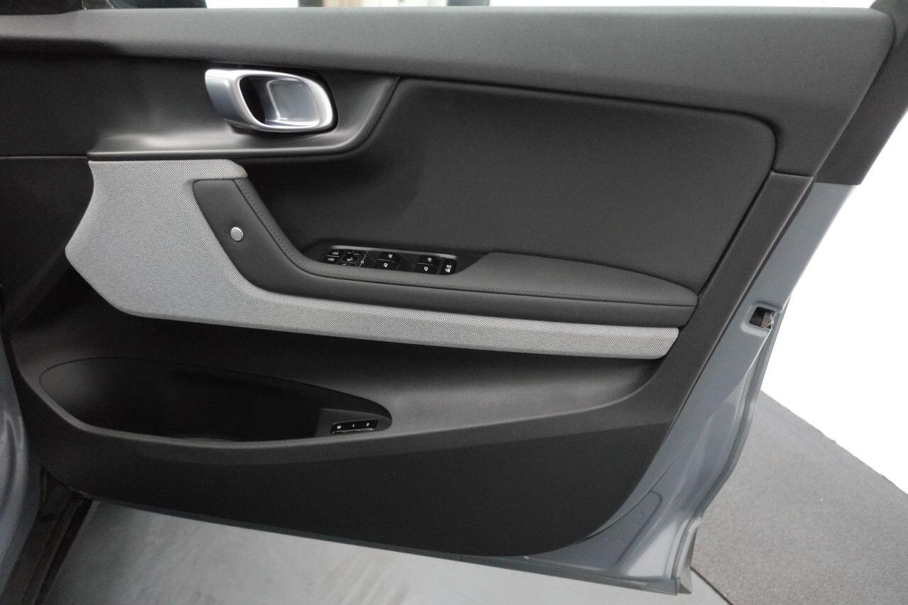 Polestar Polestar 2 - Image 18