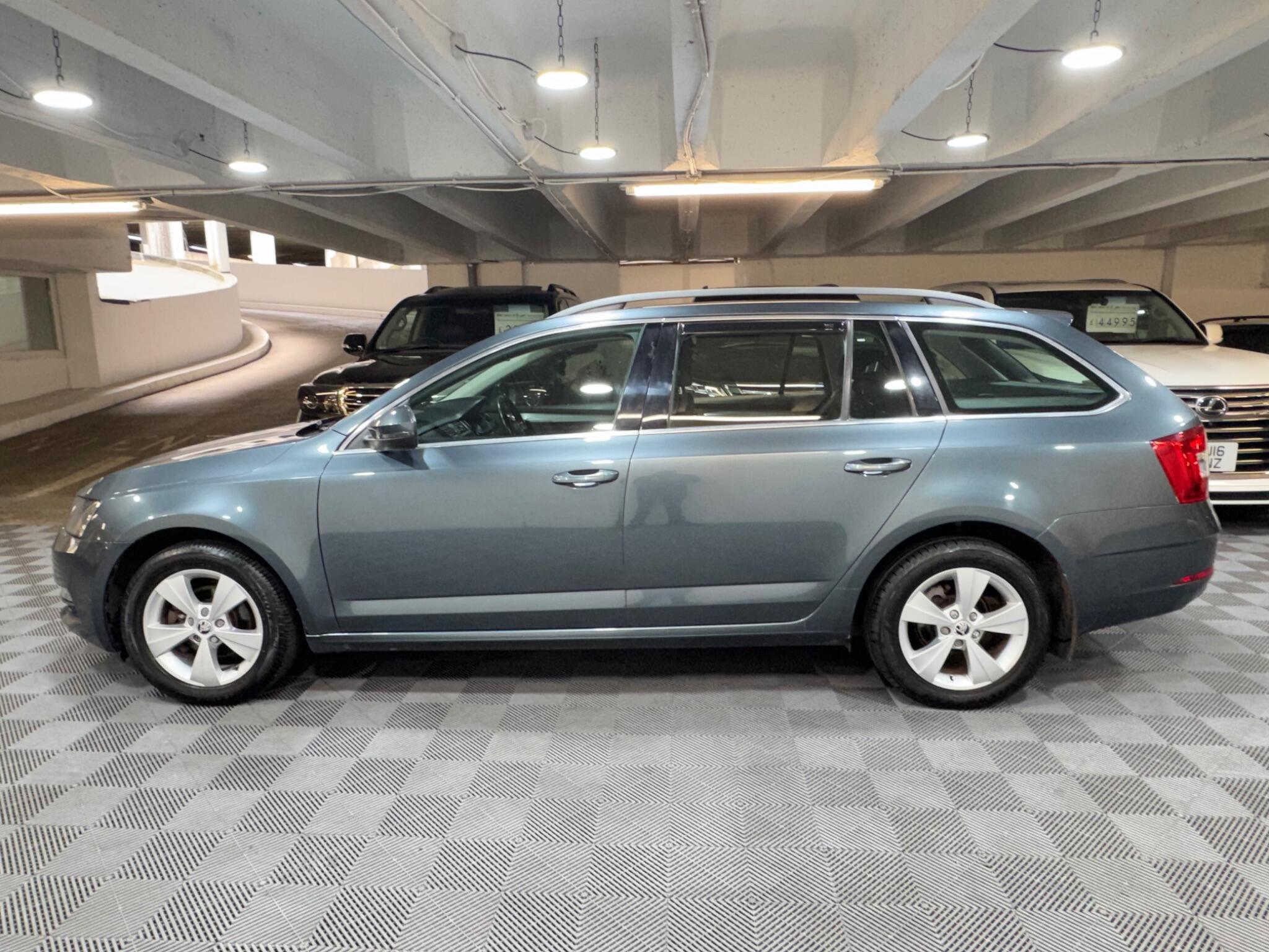 Skoda Octavia - Image 2