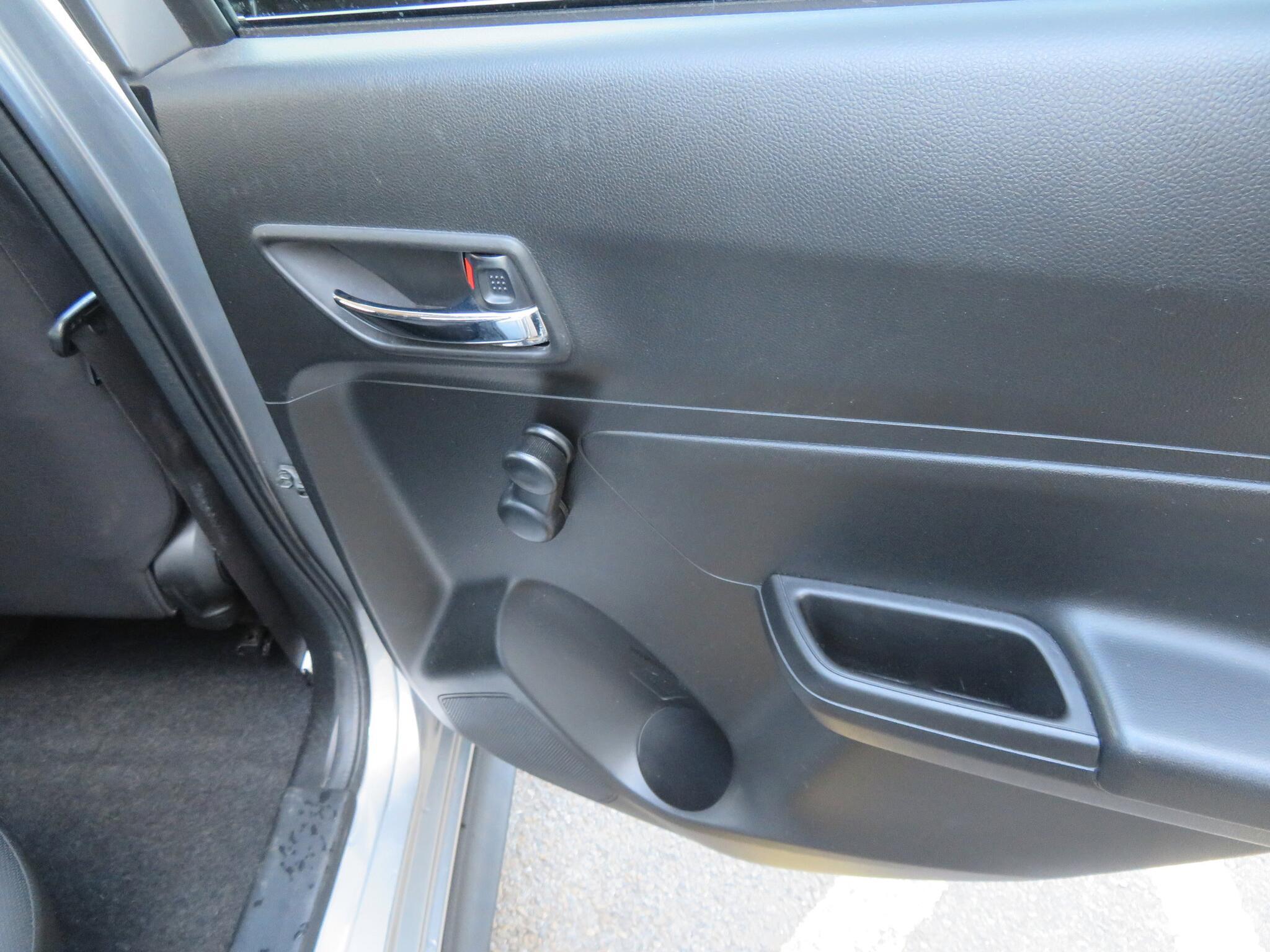 Suzuki Swift - Image 16