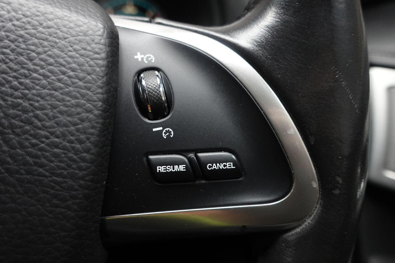 Jaguar XF - Image 17