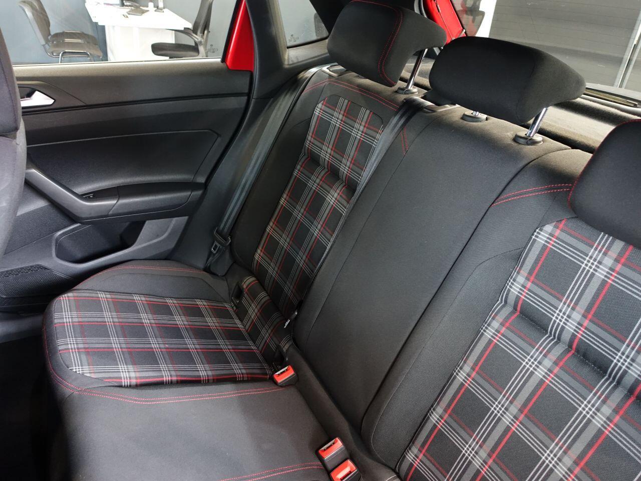Volkswagen Polo - Image 17