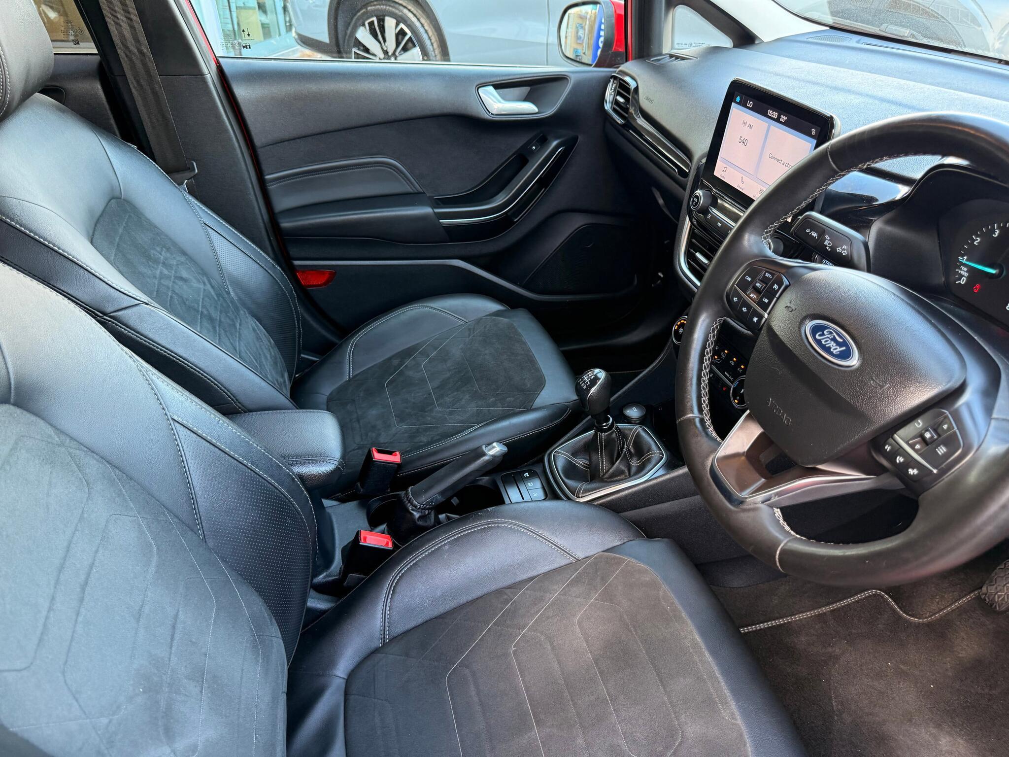 Ford Fiesta - Image 4
