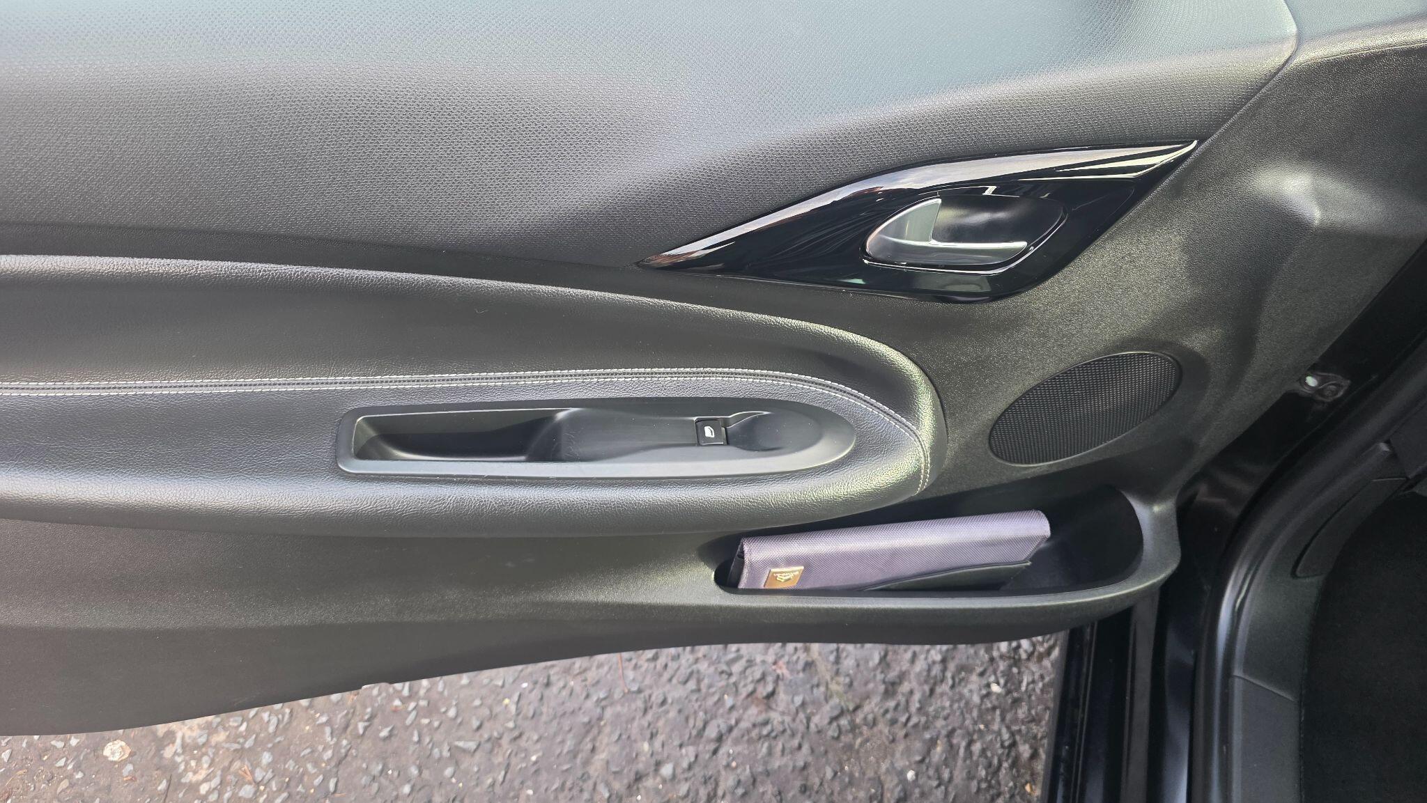 DS AUTOMOBILES DS 3 - Image 31