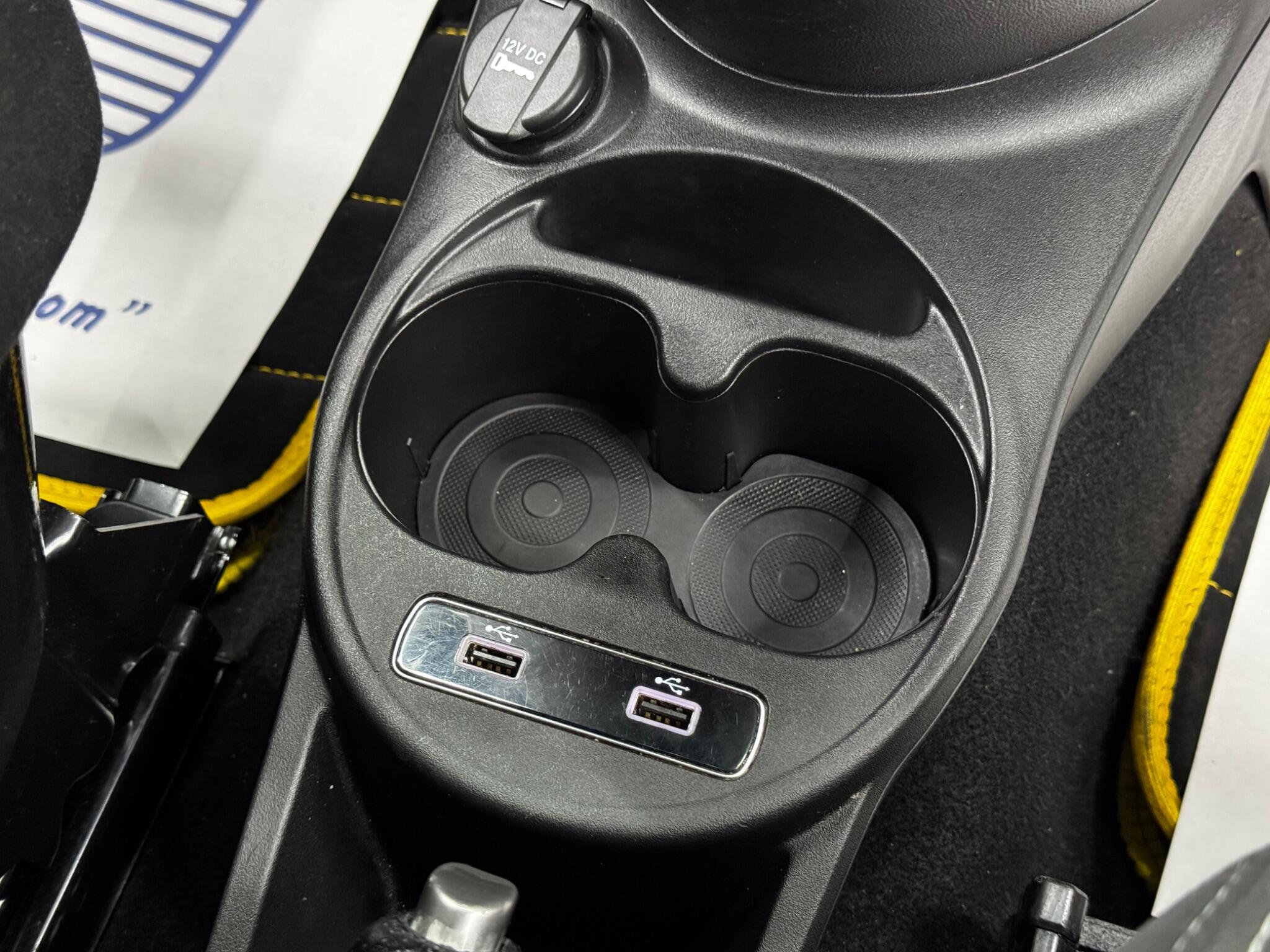 Abarth 595 - Image 24