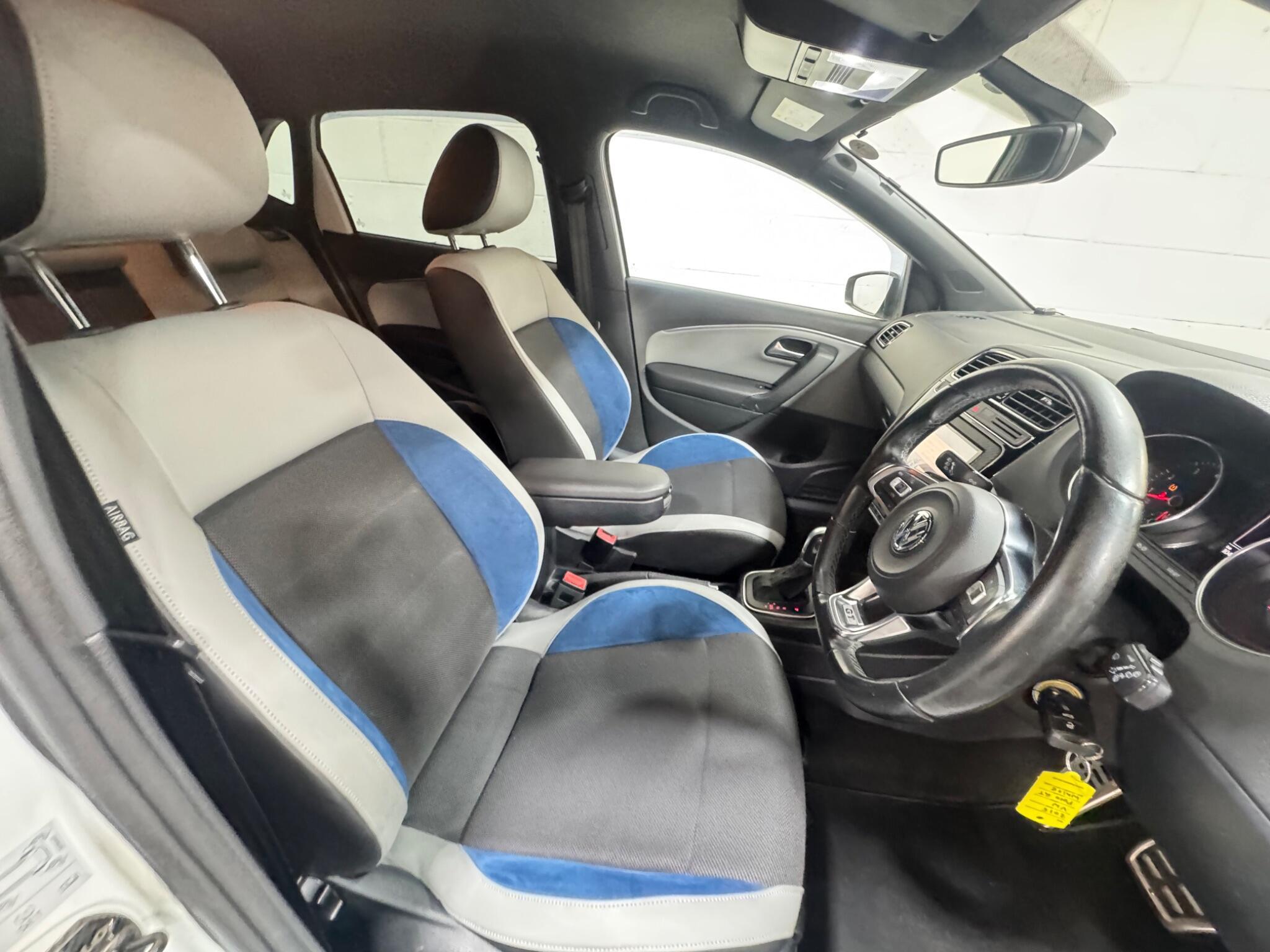 Volkswagen Polo - Image 7