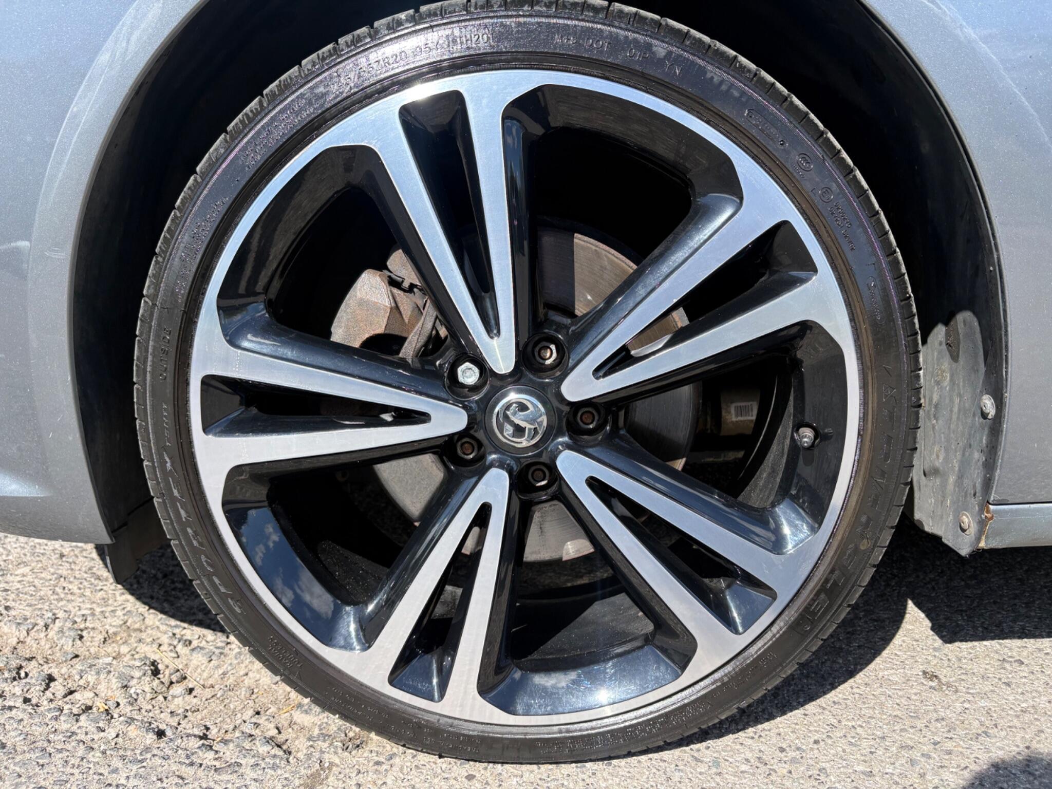 Vauxhall Insignia - Image 16