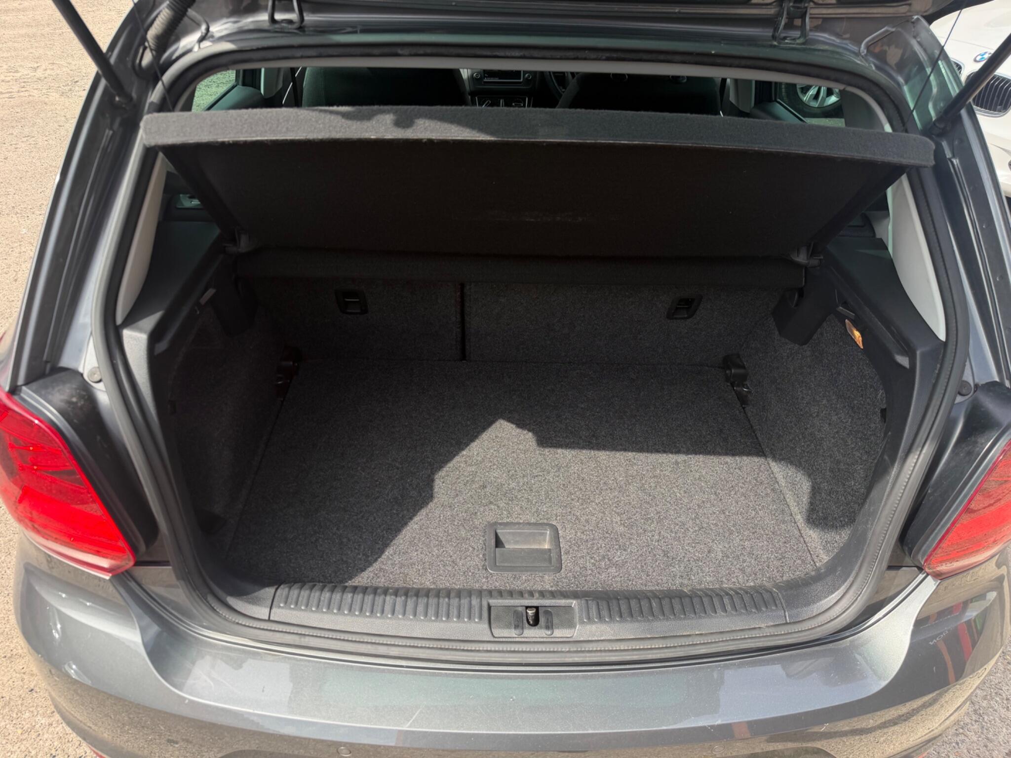 Volkswagen Polo - Image 18