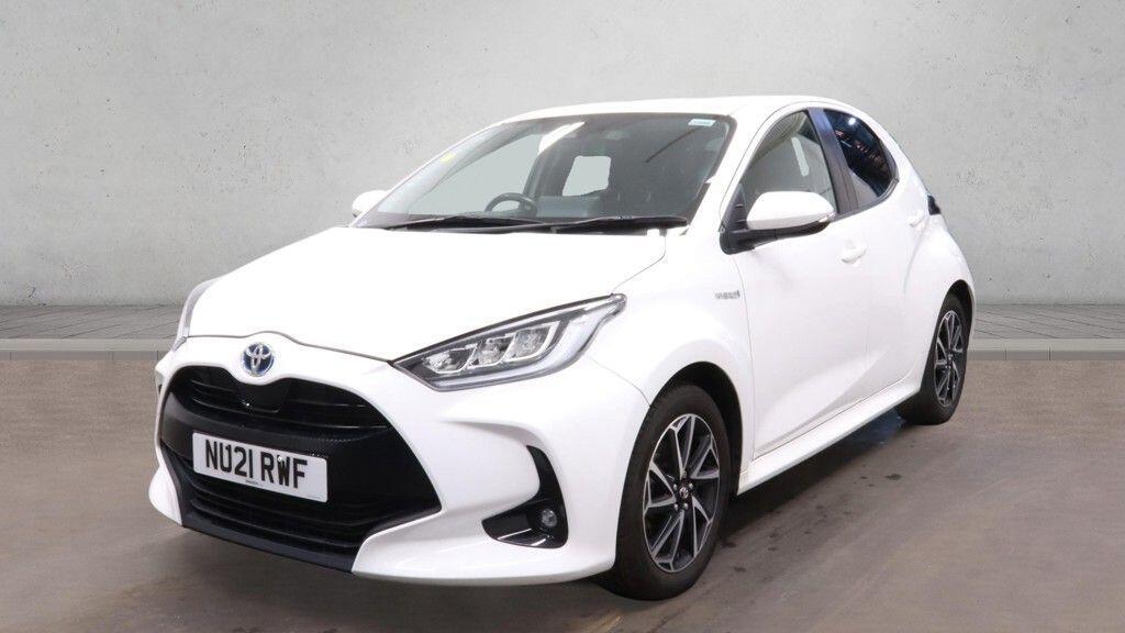 Toyota Yaris - Image 2