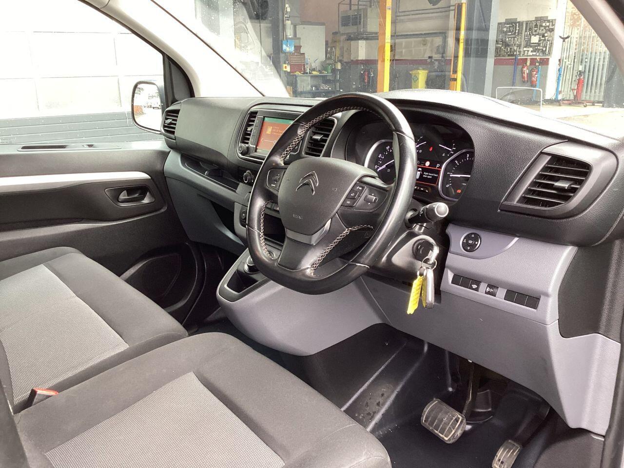 Citroen Dispatch - Image 20