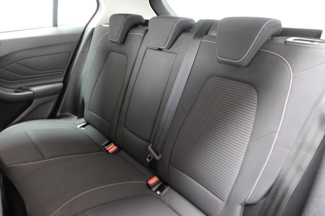 Ford Focus - Image 20