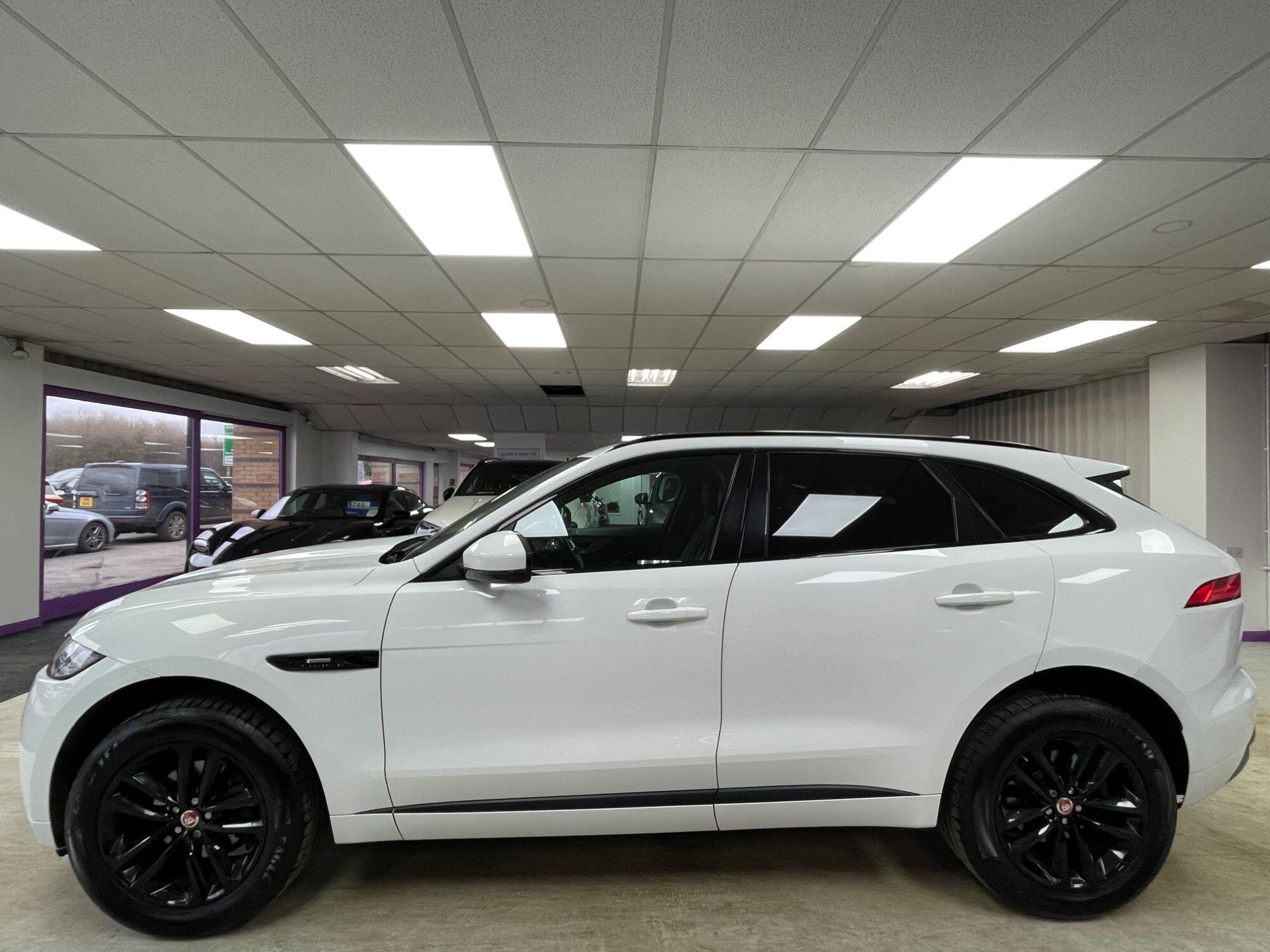 Jaguar F-Pace - Image 13